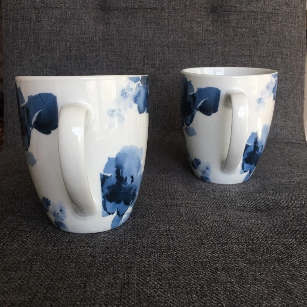 Set of 2 Midnight Roses Porcelain Coffee Mugs Blue White 12 oz